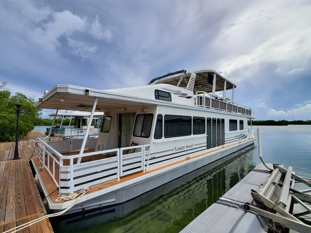 Islamorada houseboat rental
