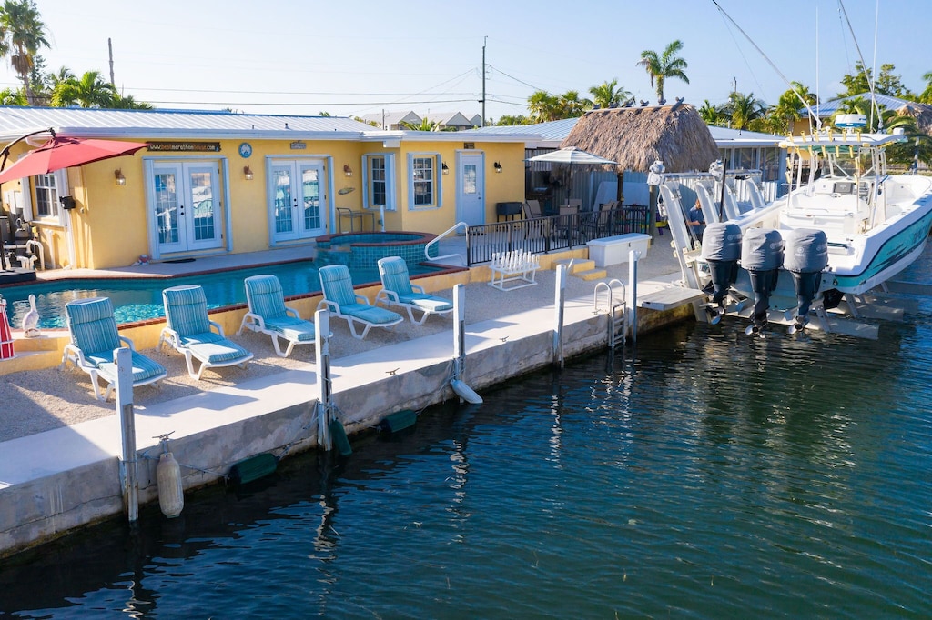 Marathon florida house rental with boat