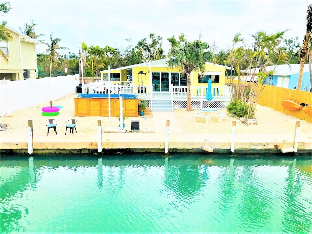 Marathon florida house rental with boat